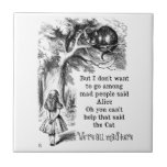 Alice in Wonderland; Cheshire Cat met Alice Tegeltje<br><div class="desc">Alice in Wonderland; Cheshire Cat met Alice White Ceramic Tile / Trivet.  schilderende sprookjes en kinderverzorgers afbeelding van Alice met de Cheshire Cat door John Tenniel in Lewis Carroll's Alice's Adventures in Wonderland,  1865,  een tekstvormende dialoog inbegrepen. "We zijn allemaal kwaad hier":)</div>
