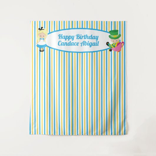Alice in Wonderland Cute Kids Birthday Photo Booth Wandkleed (Voorkant)