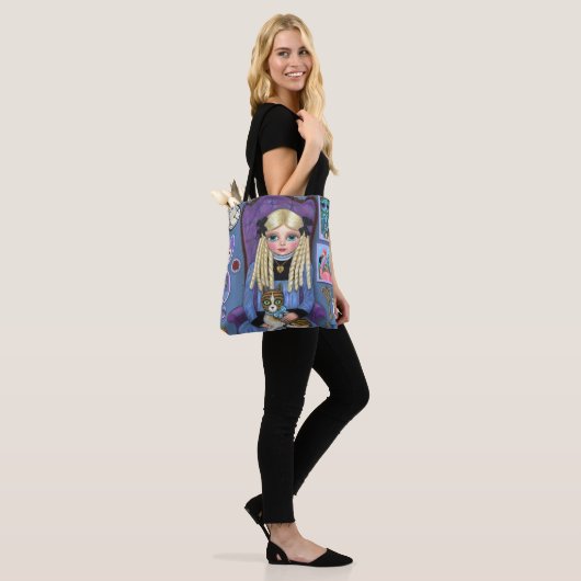 Alice in Wonderland en Dinah Cat Fairy Tale Tote Bag (Op model)