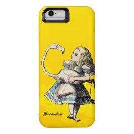 Alice in Wonderland en een Flamingo op Geel iPhone 16 Pro Max Hoesje
