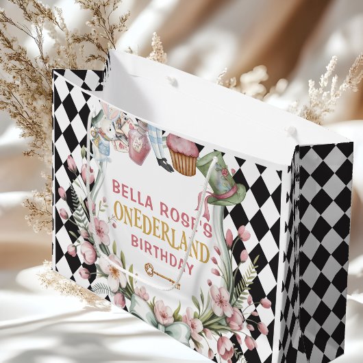 Alice in Wonderland Flower Frame  1st birthday Groot Cadeauzakje