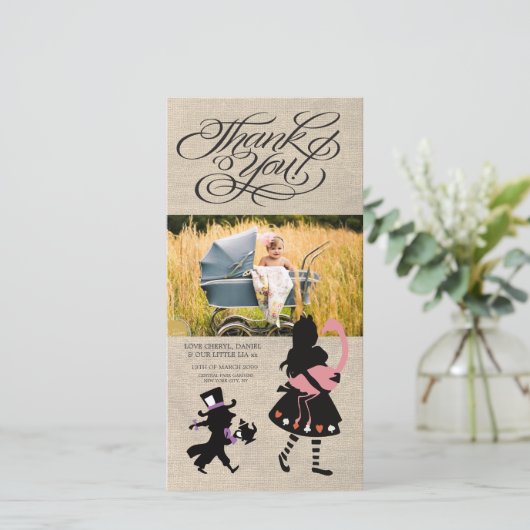 Alice in Wonderland - Hartelijk dank voor uw Baby- Bedankkaart (Staand voorkant)