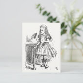 Alice in Wonderland, met de "Drink me"-fles Briefkaart (Staand voorkant)