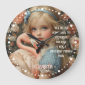 Alice in Wonderland met roze flamingo Grote Klok (Voorkant)