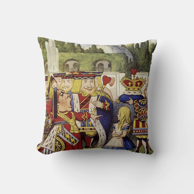 Alice in Wonderland Qeen of Hearts Pillow Kussen (Voorkant)