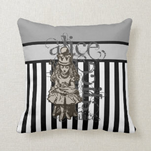 Alice in Wonderland Queen Alice Grunge Kussen