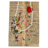 Alice in Wonderland Quote Custom Gift Bag Medium Cadeauzakje (Achterkant)