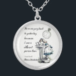Alice in Wonderland Quotes Zilver Vergulden Ketting<br><div class="desc">"Het heeft geen zin terug te gaan naar gisteren,  want ik was toen een ander persoon." 
- Lewis Carroll,  Alice in Wonderland</div>