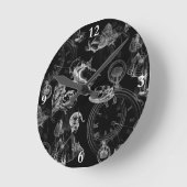 Alice in Wonderland Teatime Black Clock Ronde Klok (Hoek)