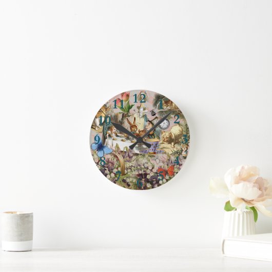 Alice in Wonderland-theepersonages Ronde Klok (Huis)