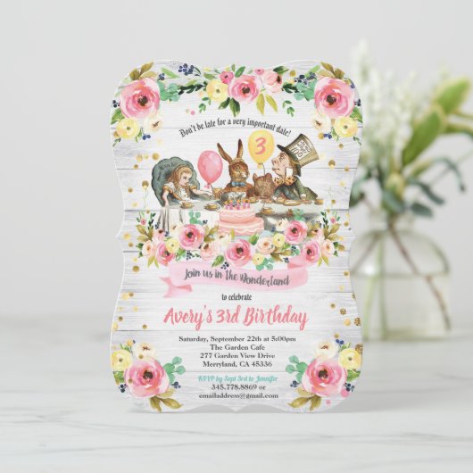 Alice in Wonderland verjaardagsuitnodiging roze Kaart (Staand voorkant)
