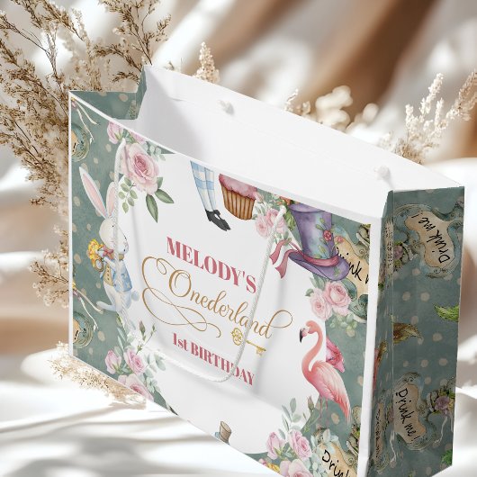 Alice in Wonderland Vintage 1st birthday Groot Cadeauzakje