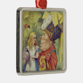 Alice met de Duchess Metalen Ornament (Rechts)