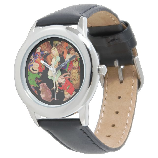 Alice omringd door Wonderland Characters Horloge (Gekanteld)