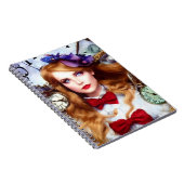 Alice Time houdt Bewegende AI Generated Art Notitieboek (Rechterzijde)