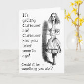 Alice's Curiouser Verjaardag Kaart (Gele Bloem)