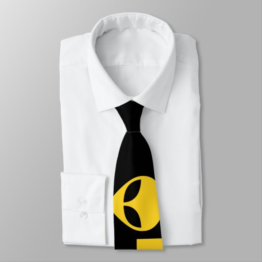 ALIEN AAN BOORD STROPDAS (Gebonden)