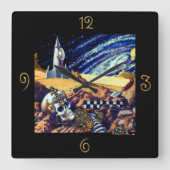 Alien Archeology Vierkante Klok (Voorkant)