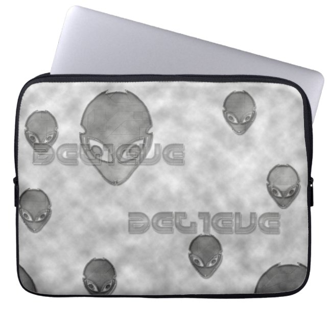 Alien Believe Laptop Sleeve (Voorkant)