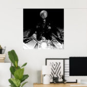 Alien Biker (Black & White versie) Poster (Thuiskantoor)