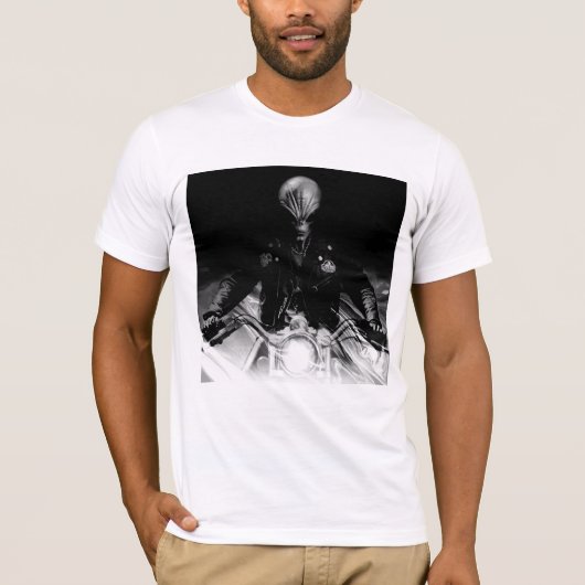 Alien Biker (Black & White versie) T-shirt (Voorkant)