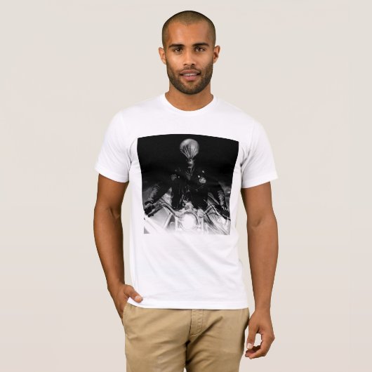 Alien Biker (Black & White versie) T-shirt (Voorkant volledig)