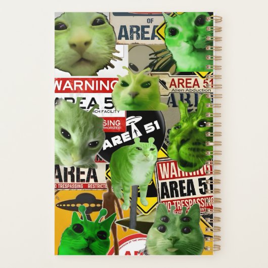Alien Cat Invasion: de Area 51 Felines Planner (Achterkant)