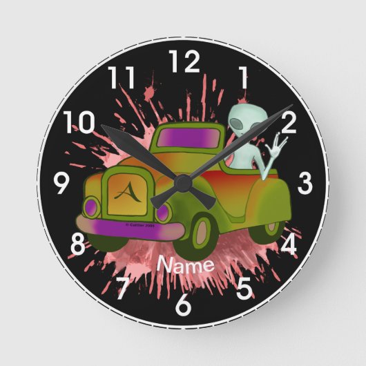 Alien Driving Car Clock Ronde Klok (Voorkant)