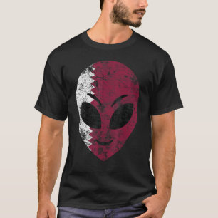 Alien Face V intage Retro Qatar Flag T-shirt