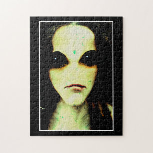 Alien Girl Puzzle Legpuzzel