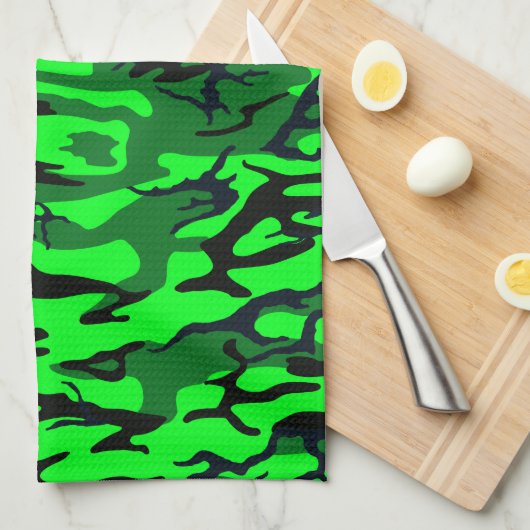 Alien Green Camo Theedoek (Quarter Fold)