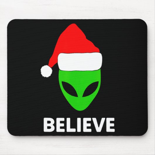 Alien Green Face Christmas Santa Hat Believe Muismat (Voorkant)