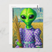 Alien in een Polka Dot Jurk in Tarweveld Briefkaart (Voorkant / Achterkant)