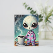 Alien in PJ's met een Koffie Briefkaart (Staand voorkant)
