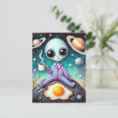 Alien in PJ's met een koffie en ei Briefkaart (Staand voorkant)