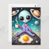 Alien in PJ's met een koffie en ei Briefkaart (Voorkant / Achterkant)