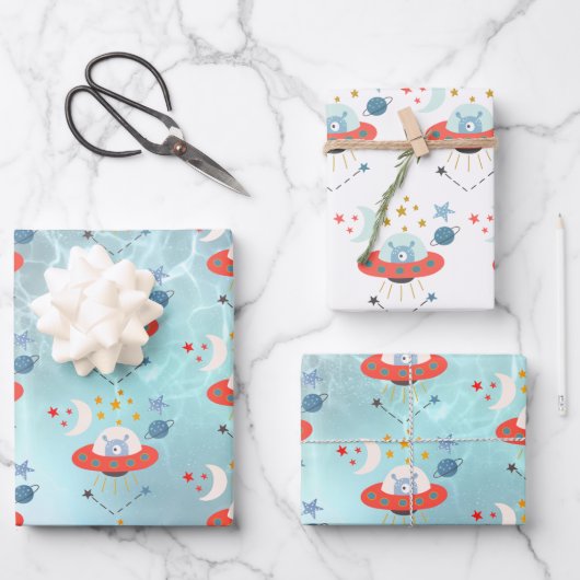 Alien in Ruimteschip Pattern Boy Verjaardag Wit Bl Inpakpapier Vel (Voorkant)