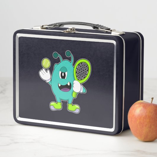 Alien in Tennis met Tennis racket (In situ)