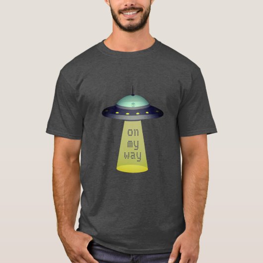 Alien in UFO met tractorstraal T-shirt (Voorkant)