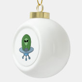 Alien in zijn kleine ruimteschip keramische bal ornament (Rechts)