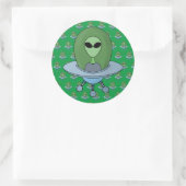 Alien in zijn kleine ruimteschip ronde sticker (Tas)