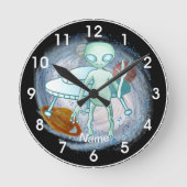 Alien Invader Clock Ronde Klok (Voorkant)