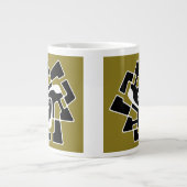 Alien Logo Tri-Arrow Grote Koffiekop (Voorkant)