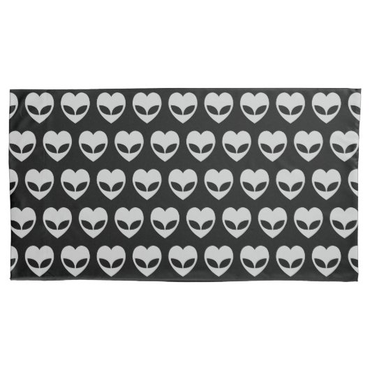 Alien Love Heart Pillow Hoesje Kussensloop (Voorkant-Links)