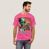 Alien met UFO Retro-stijl T-shirt (Voorkant volledig)