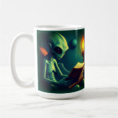 ALIEN READING KOFFIEMOK (Links)
