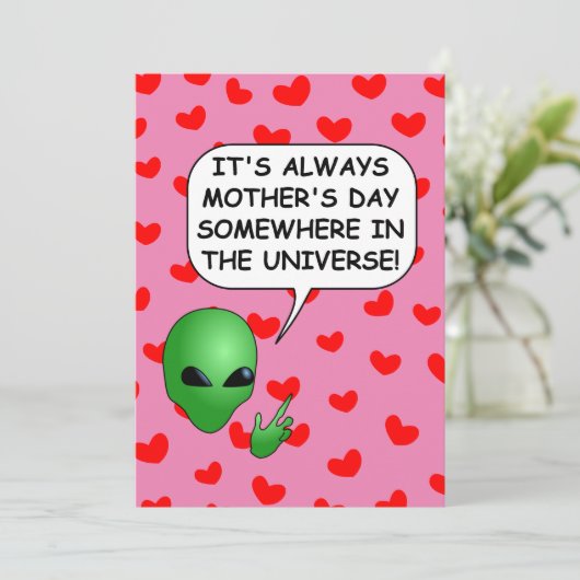 Alien Red Hearts Moederdag Kaart (Staand voorkant)
