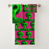 Alien Self Portrait Bad Handdoek (Insitu)