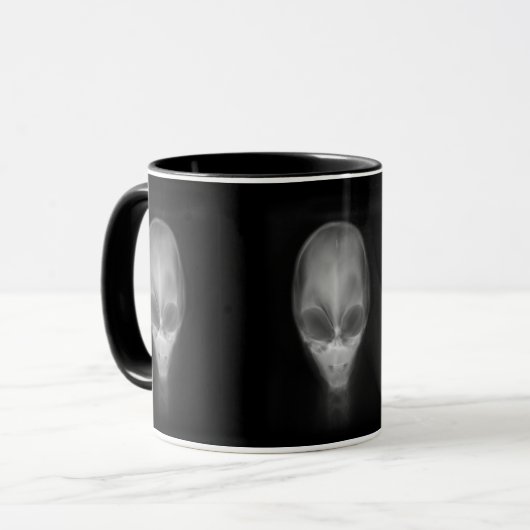 Alien Skull-röntgenfoto Mok (Voorkant links)