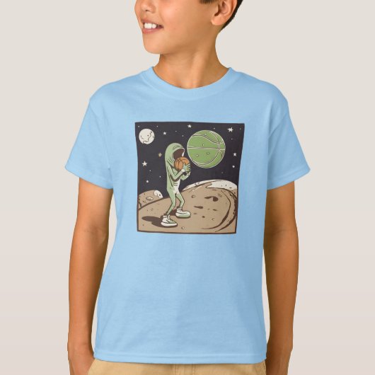 Alien speelt basketbal op de maan t-shirt (Voorkant)